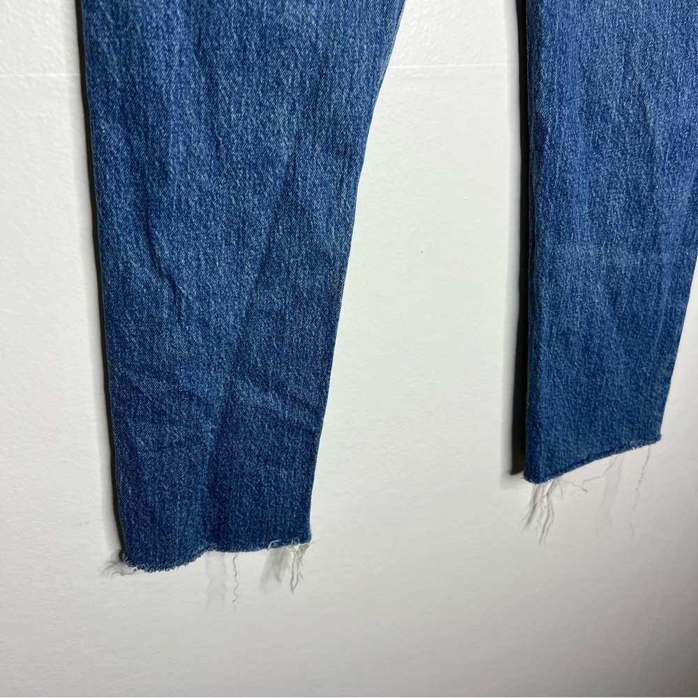 Levi’s Wedgie Straight Raw Hem Sz 24 - Picture 4 of 10